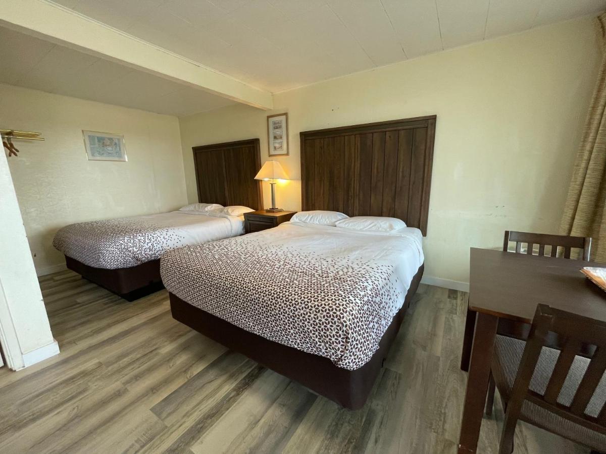 Holiday Motel Westport Esterno foto